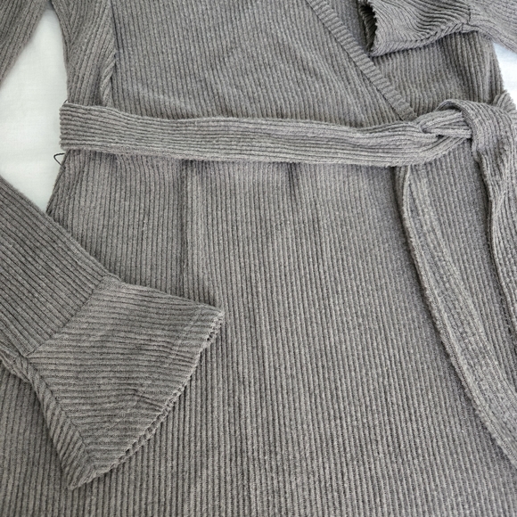 Mimi Chica Charcoal Ribbed Knit Top - Picture 5 of 10